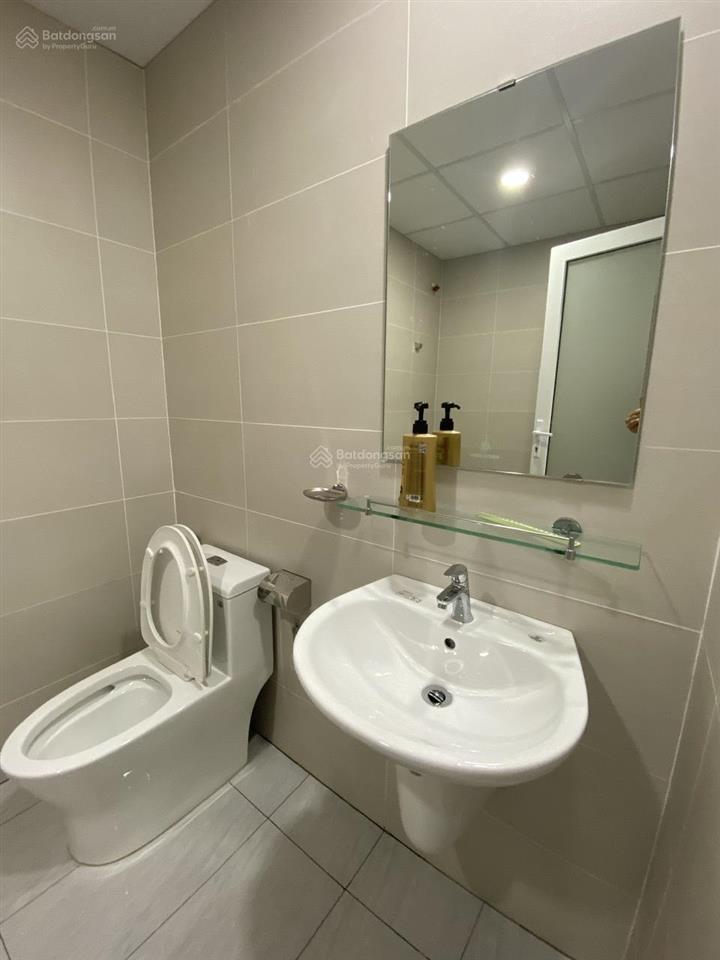 Chính chủ cho thuê căn hộ 86m2 2pn,2wc đủ nội thất, có ban công, nhà thoáng mát cả ngày