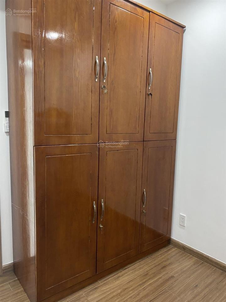 Chính chủ cho thuê căn hộ 86m2 2pn,2wc đủ nội thất, có ban công, nhà thoáng mát cả ngày