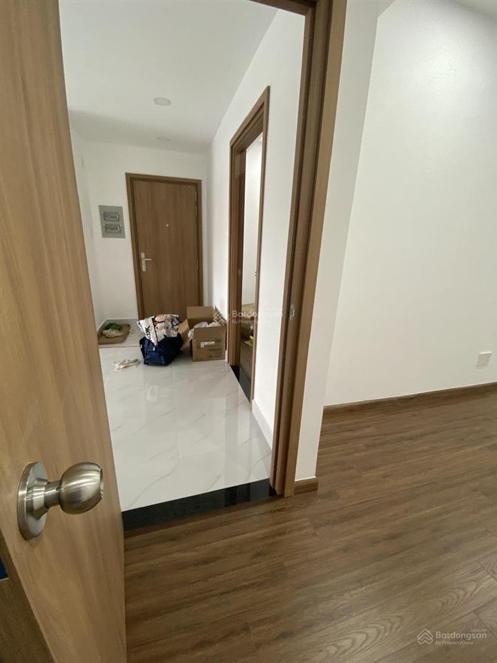 Chính chủ cho thuê căn hộ 86m2 2pn,2wc đủ nội thất, có ban công, nhà thoáng mát cả ngày