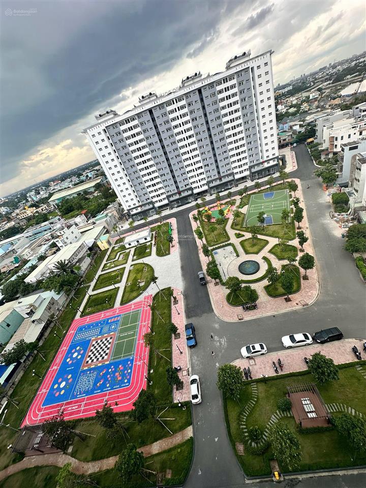 Chính chủ cho thuê căn hộ 86m2 2pn,2wc đủ nội thất, có ban công, nhà thoáng mát cả ngày
