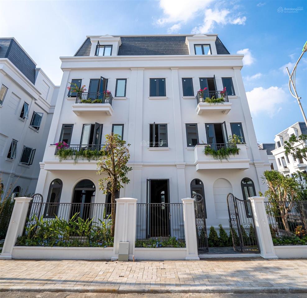 Giá tốt  bán gấp biệt thự 170m2 solasta mansion vị trí đẹp, thoáng giá bao full chỉ 28,8 tỷ