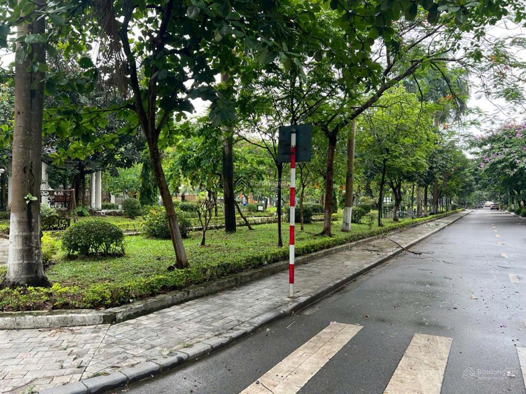 Bán biệt thự 235m2 tại khu đô thị lideco ( kđt bắc 32)  giá 106tr/m2