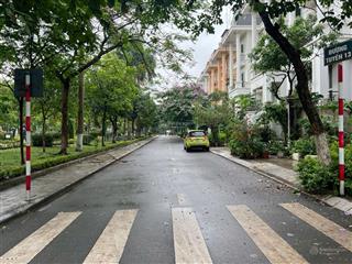 Bán biệt thự 235m2 tại khu đô thị lideco ( kđt bắc 32)  giá 106tr/m2