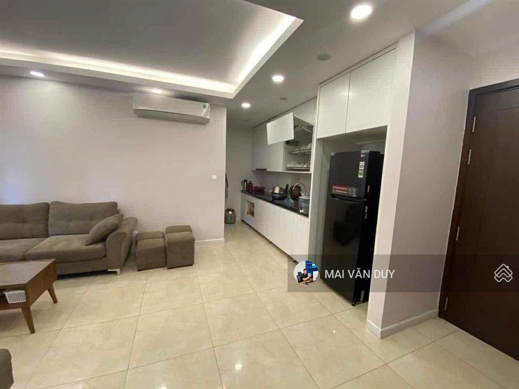 Căn duy nhất  đồ cơ bản 2pn2vs cho thuê tại dcapitale trần duy hưng giá 16.5tr/tháng