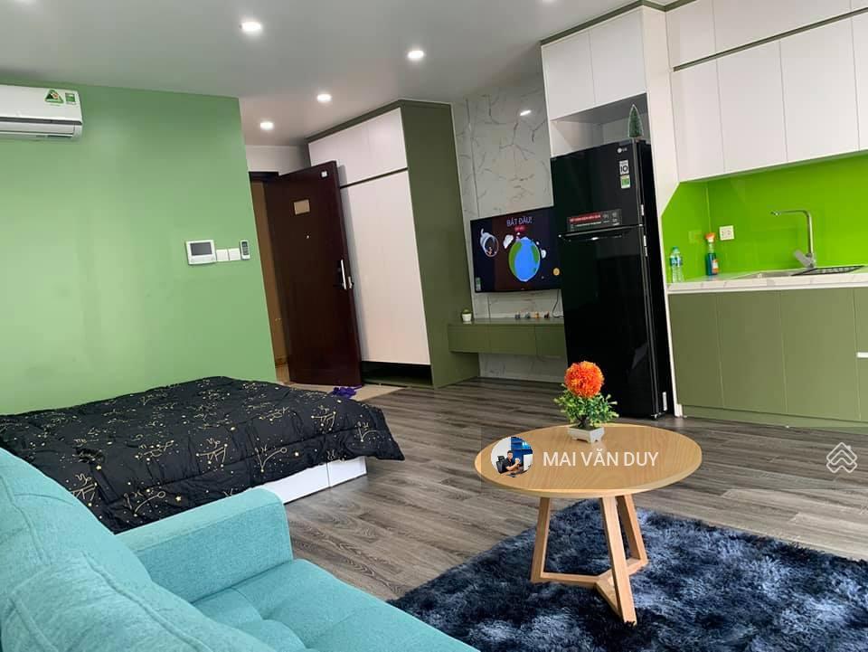 Bán ngay căn studio ban công đông nam tại d'capitale tầng đẹp giá 3,3 tỷ