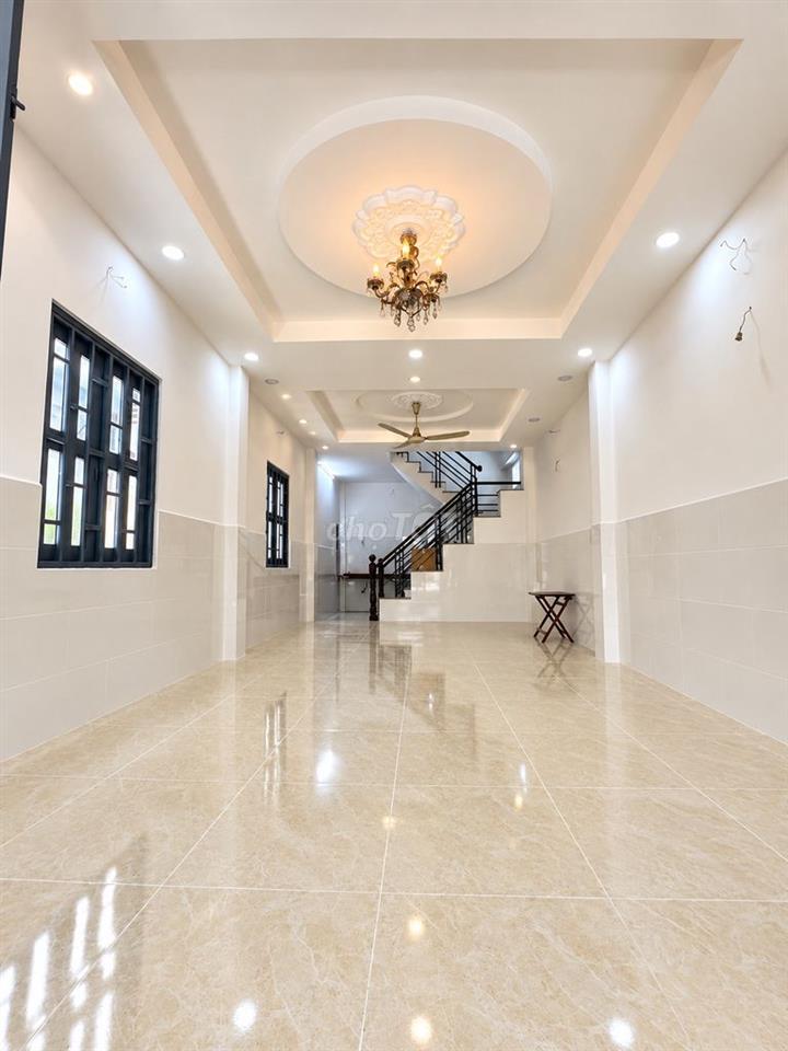 Cần bán nhà tại khu Lê Văn Lương, phường Tân Hưng, Quận 7. 