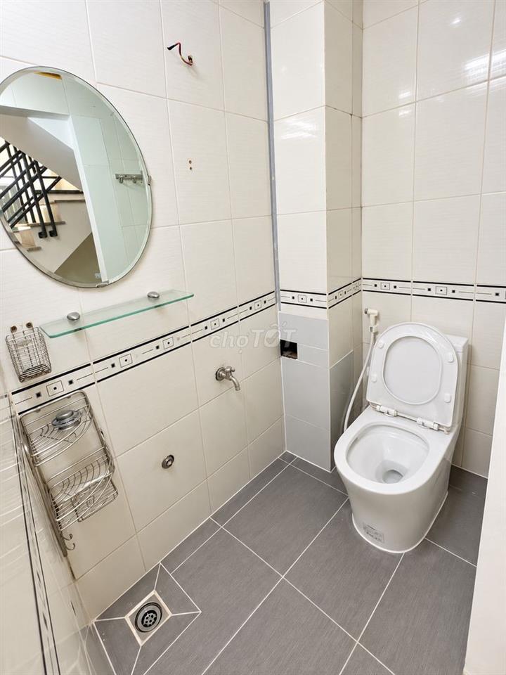 Cần bán nhà tại khu Lê Văn Lương, phường Tân Hưng, Quận 7. 