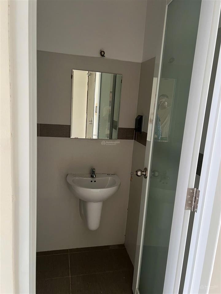 Cần tiền bán gấp căn hộ tdh bình chiểu 60m2 2pn2wc 2t150 tl. sổ sẵn. hỗ trợ ngân hàng 80%