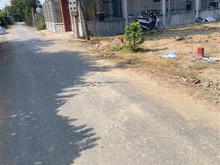 Bán đất 140m mặt tiền đường nhựa ấp văn hóa thanh ba xã mỹ lộc cần giuộc long an,giá 1 tỷ 180tr shr