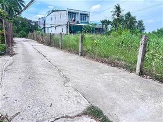 Bán đất vườn 600m2 giá 800tr xã mỹ lộc cần giuộc long an, shr đg xe hơi đất sạch không qui hoạch