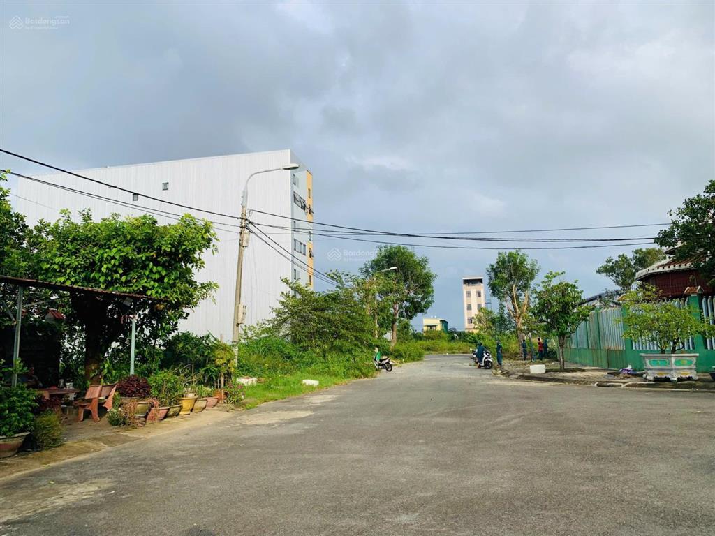 Lô góc siêu rẻ 8,3 tỷ/277m2 nằm trên trục đường thông fpt đà nẵng