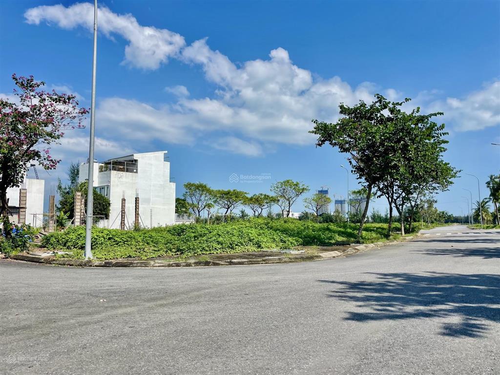 Đất 3 mặt tiền gần tòa chung cư fpt plaza giá tốt