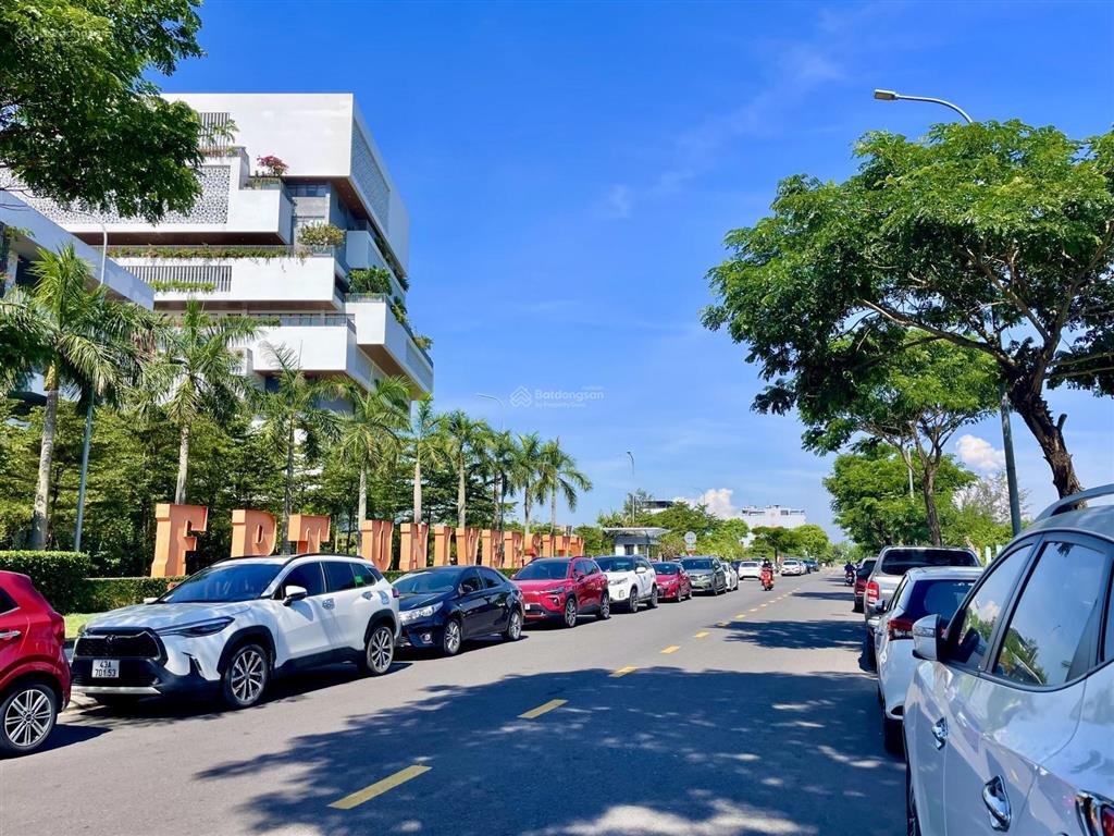 Lô góc 2 mặt tiền siêu rẻ gần làng đại học đà nẵng