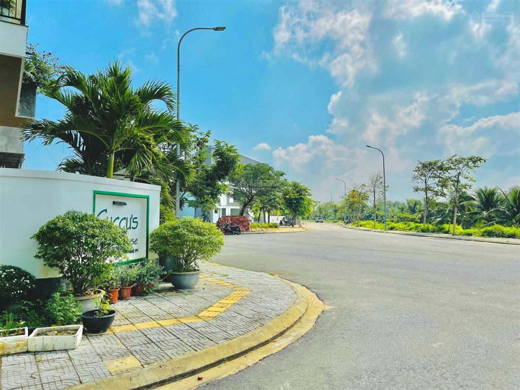 Chính chủ cần bán nhanh lô mặt kênh sinh thái fpt đà nẵng, giá tốt