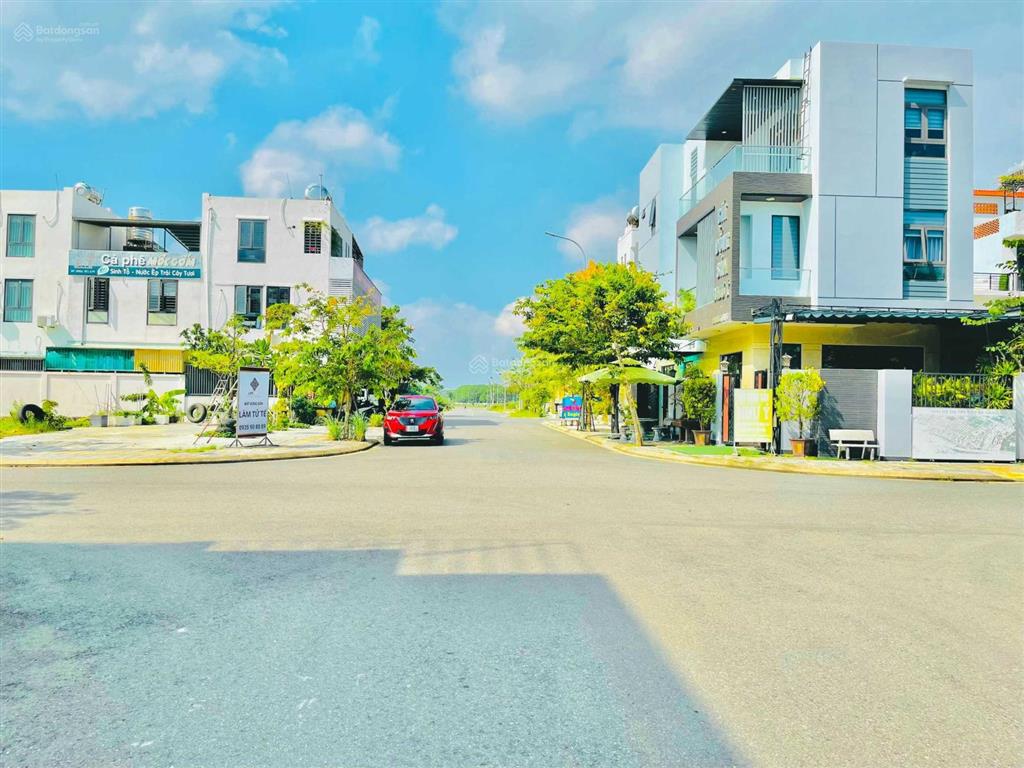 Chính chủ cần bán nhanh lô mặt kênh sinh thái fpt đà nẵng, giá tốt