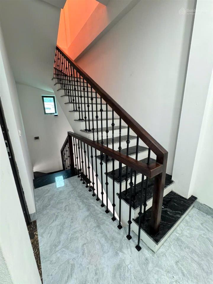 Chính chủ bán nhà đẹp tổ dân phố sơn đồng  chương mỹ  ô tô vào tận cửa.  0979 855 ***
