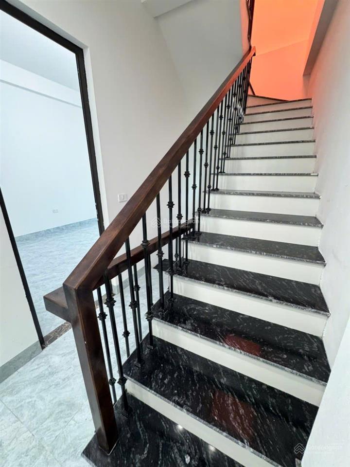 Chính chủ bán nhà đẹp tổ dân phố sơn đồng  chương mỹ  ô tô vào tận cửa.  0979 855 ***