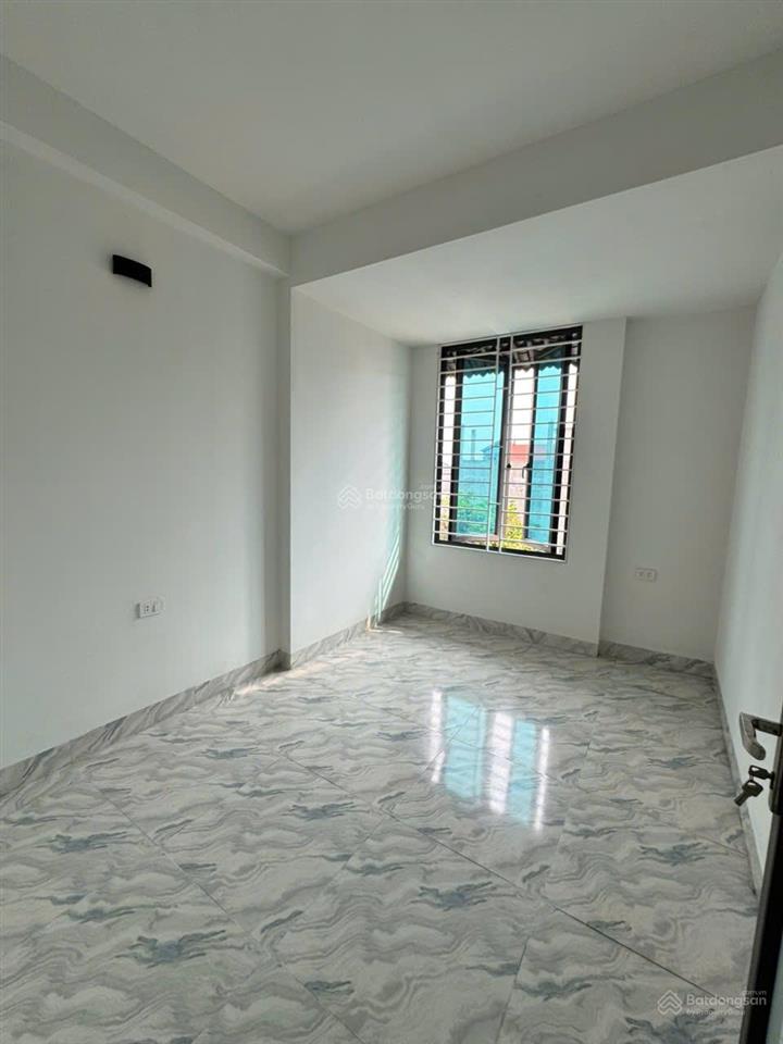 Chính chủ bán nhà đẹp tổ dân phố sơn đồng  chương mỹ  ô tô vào tận cửa.  0979 855 ***
