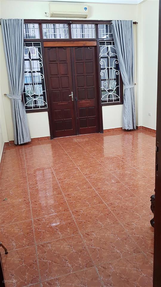 Cho thuê nhà 50mx4 tg làng việt kiều châu âu,nguyễn văn lộc,hà đông, ngõ ô tô, 18tr/thg 0976 435 ***