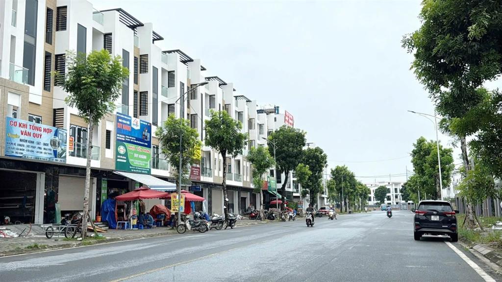 Cho thuê lk thô kđt thanh hà vị trí kinh doanh đắc địa đường 25m 100m2x4t, giá 12tr/th. 0836 588 ***