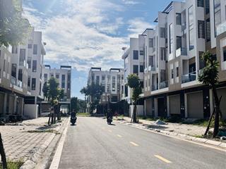 Cho thuê lk thô kđt thanh hà vị trí kinh doanh đắc địa đường 25m 100m2x4t, giá 12tr/th. 0836 588 ***