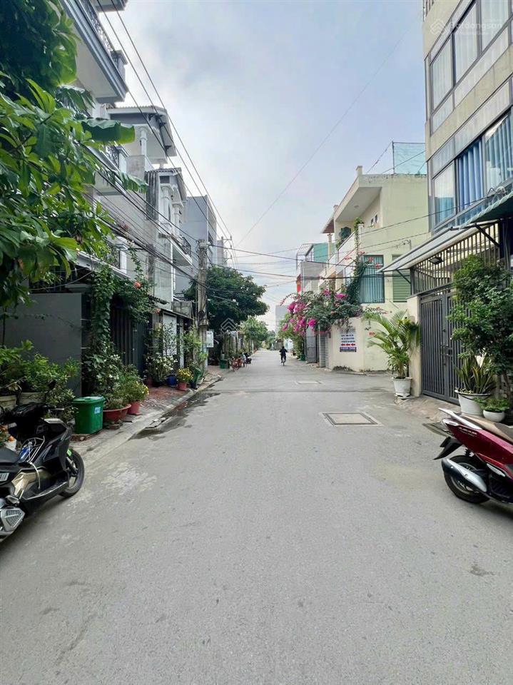Bán đất sổ hồng riêng chính chủ  bình chiểu, tp thủ đức  đường xe tải tránh