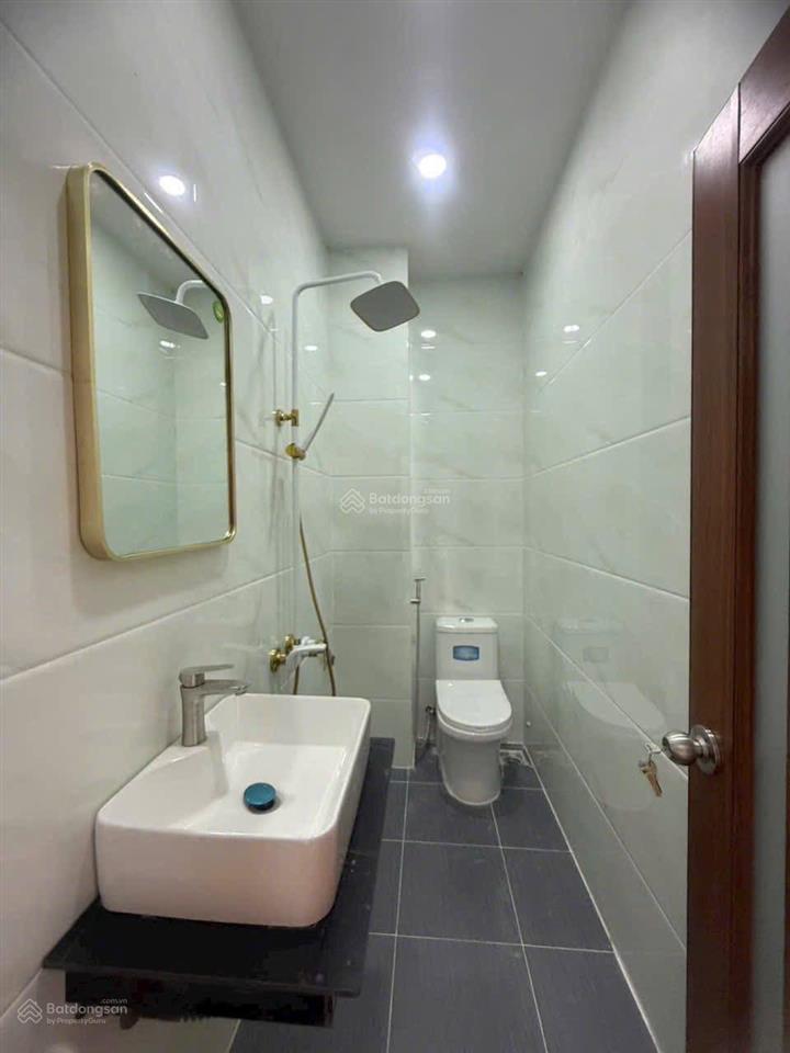 Giảm ngay 200 triệu  nhà 4pn hẻm xe hơi lã xuân oai, long trường chỉ 6.5 tỷ