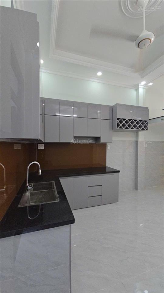 Giảm ngay 200 triệu  nhà 4pn hẻm xe hơi lã xuân oai, long trường chỉ 6.5 tỷ