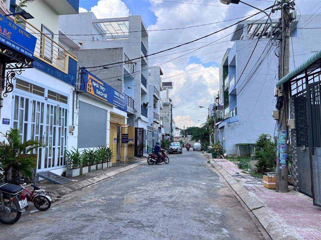 Đất hẻm xe hơi lê văn việt  tp thủ đức  hàng hiếm khó tìm  giá chỉ 5,2 tỷ còn thương lượng