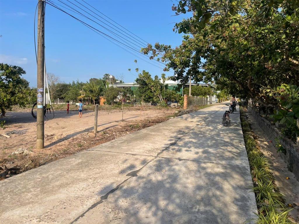 Đất gần biển sơn mỹ, 750m2 có thổ cư làm nhà vườn nghỉ dưỡng, đầu tư kcn sơn mỹ