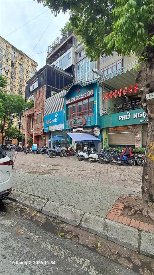 Bán nhà mặt phố trần đăng ninh, 700 triệu / m2, 120m2, đẹp, nhiều tiện ích