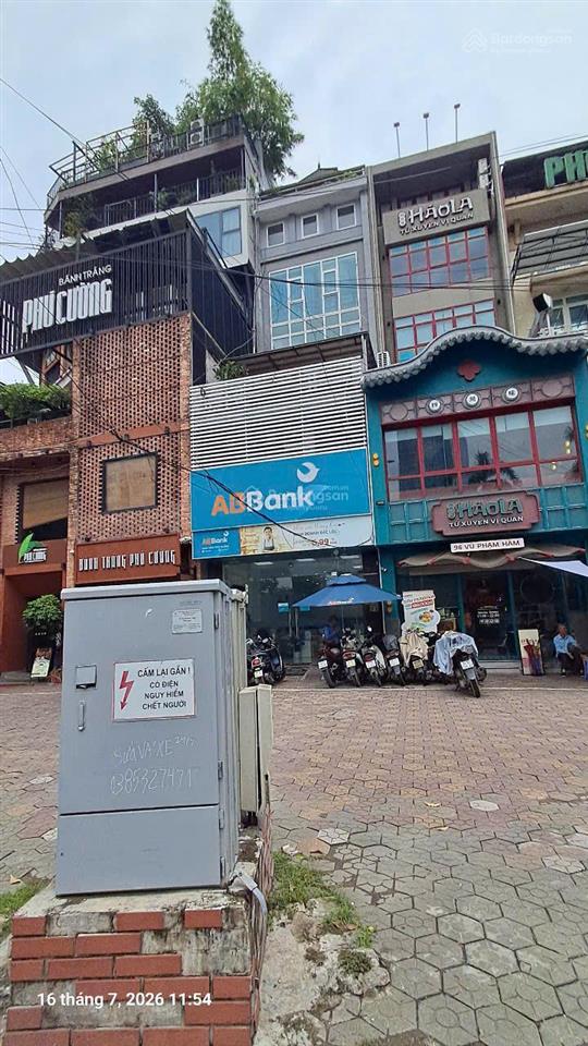 Bán nhà mặt phố trần đăng ninh, 700 triệu / m2, 120m2, đẹp, nhiều tiện ích