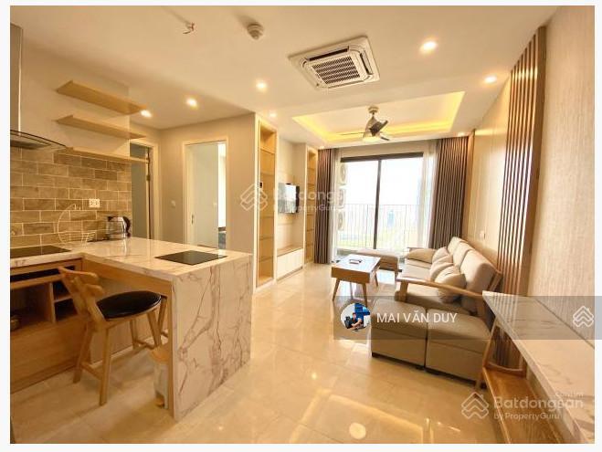 Bán gấp căn nhà ngủ 72m2 dự án vinhomes d'capitale giá 8.8 tỷ, full nội thất, ban công đông nam