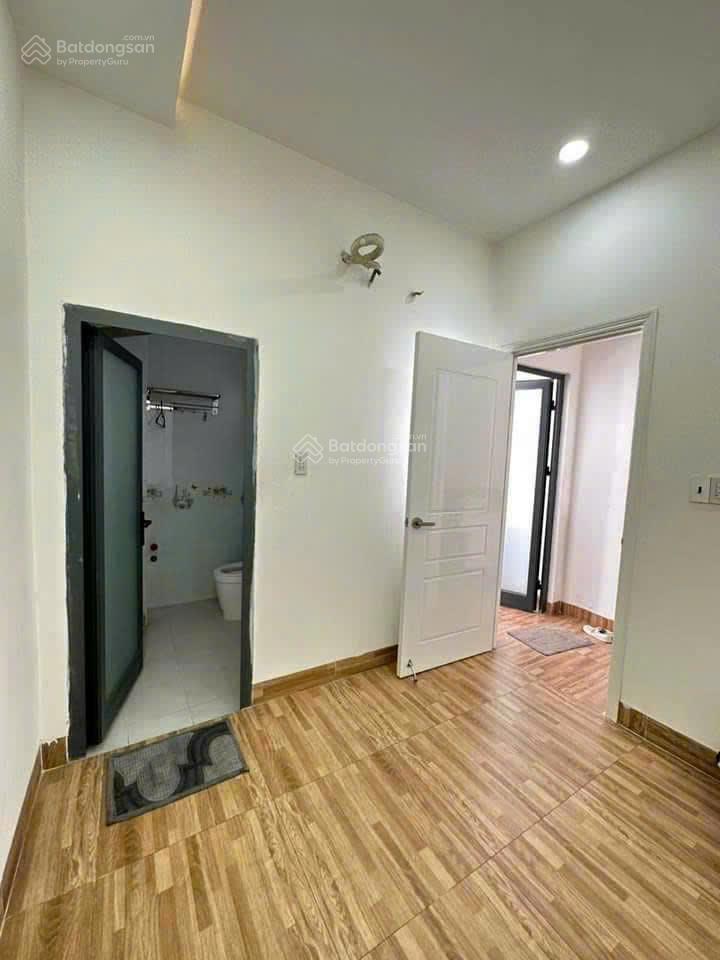 Cần tiền bán nhà 64m2 x 3,5t giá 8,5 tỷ còn 7,5 tỷ, mặt tiền kd chợ long bình tân, tp. đồng nai