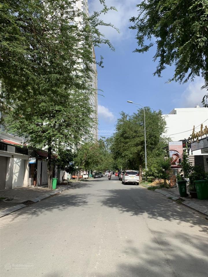 16,8 tỷ | diện tích 140m2 lô đất biệt thự có giá tốt nhất kdc la casa quận 7.  0986 766 ***