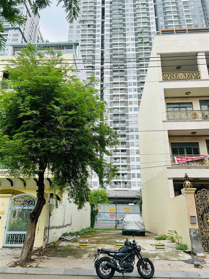 Đất biệt thự la casa quận 7, còn 1 sản phẩm giá tốt. chỉ 105 triệu/m2.  0986 766 ***