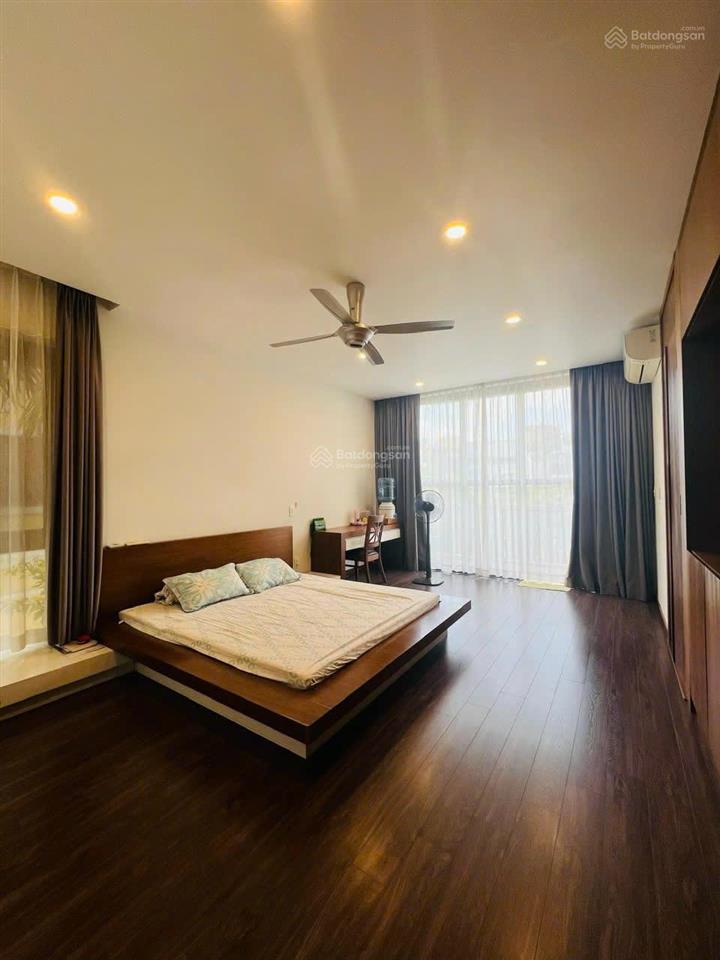 Cho thuê biệt thự phú mỹ vạn phát hưng. diện tích sử dụng 400m2 giá thuê 55 triệu/tháng 0986 766 ***