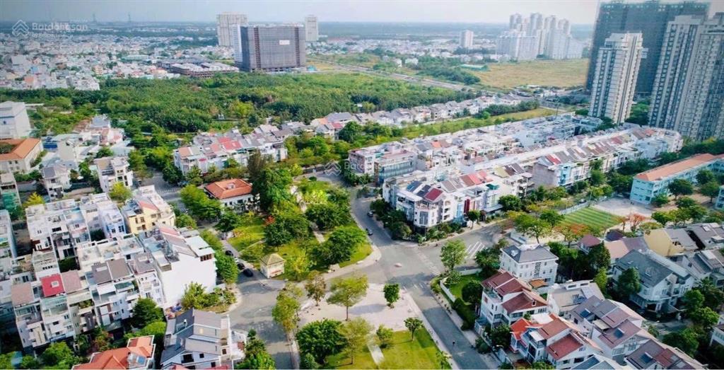 Cho thuê biệt thự phú mỹ vạn phát hưng. diện tích sử dụng 400m2 giá thuê 55 triệu/tháng 0986 766 ***