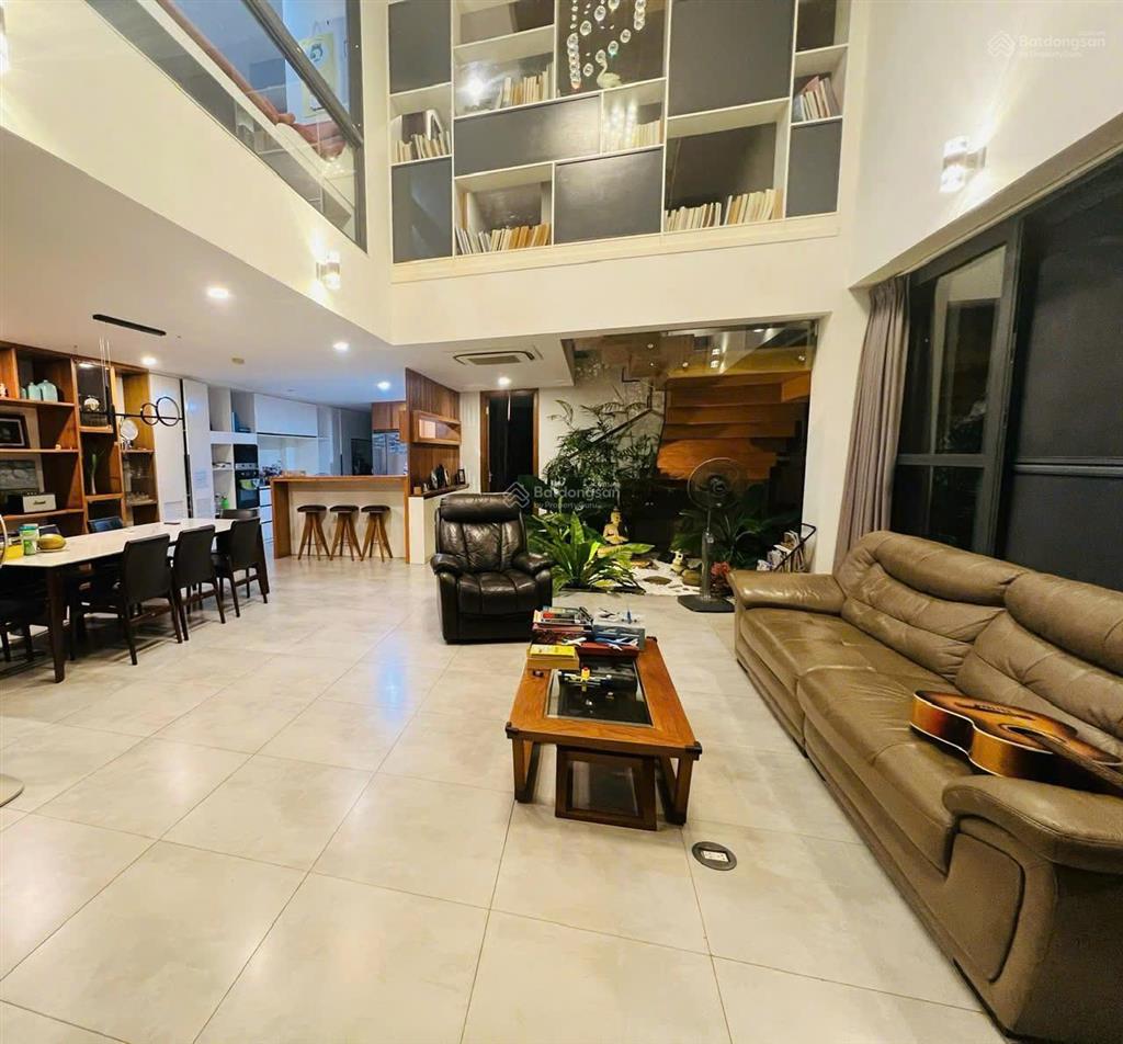 Cho thuê biệt thự phú mỹ vạn phát hưng. diện tích sử dụng 400m2 giá thuê 55 triệu/tháng 0986 766 ***