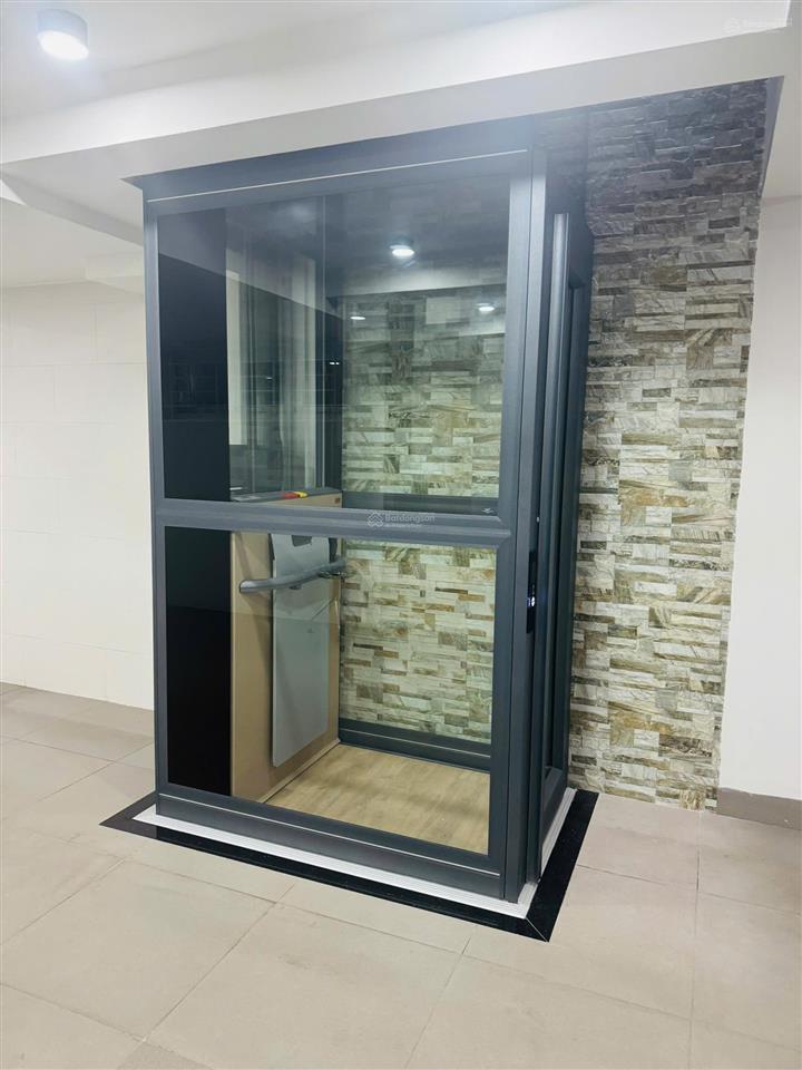 Nhà đẹp cho thuê kdc phú mỹ vạn phát hưng quận 7. diện tích sử dụng 450m2  giá thuê 45 triệu/tháng