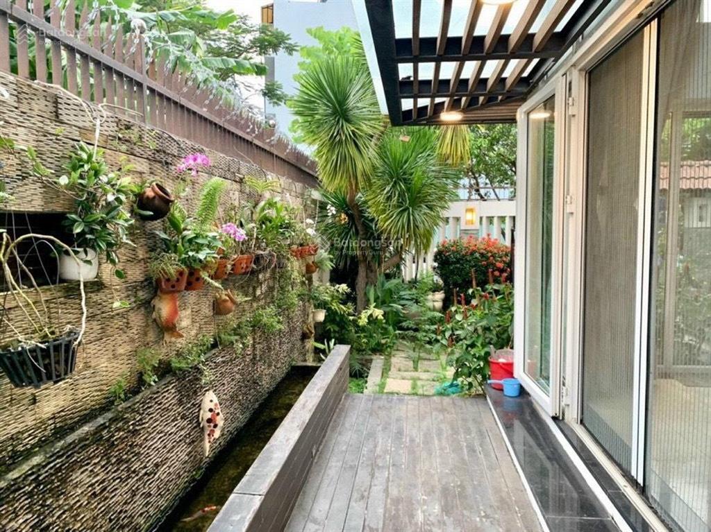 Cần bán, căn biệt thự sân vườn phú mỹ vạn phát hưng. diện tích xd 345m2  giá 36 tỷ.  0986 766 ***