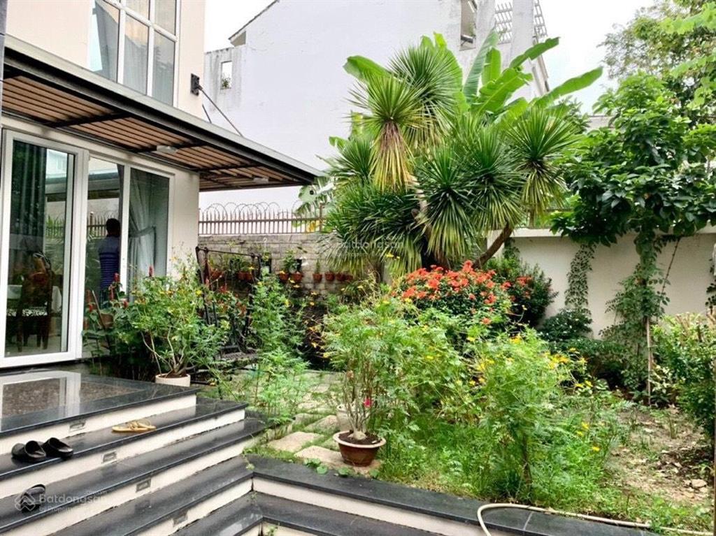 Cần bán, căn biệt thự sân vườn phú mỹ vạn phát hưng. diện tích xd 345m2  giá 36 tỷ.  0986 766 ***