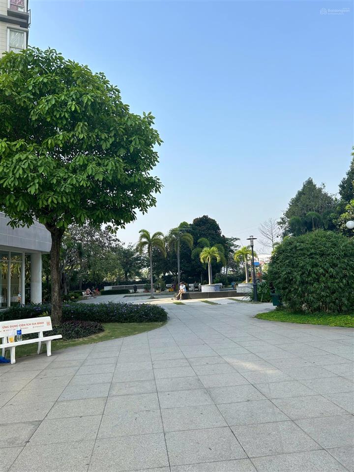 Cần bán căn hộ phú mỹ quận 7, tầng cao view đẹp, 3pn diện tích 117m2 giá bán 6,7 tỷ.  0986 766 ***