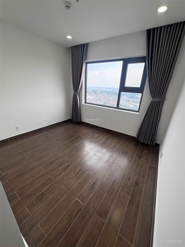 Phú đông sky garden 2pn giá 3,5 tỷ hỗ trợ vay.  0933 520 ***
