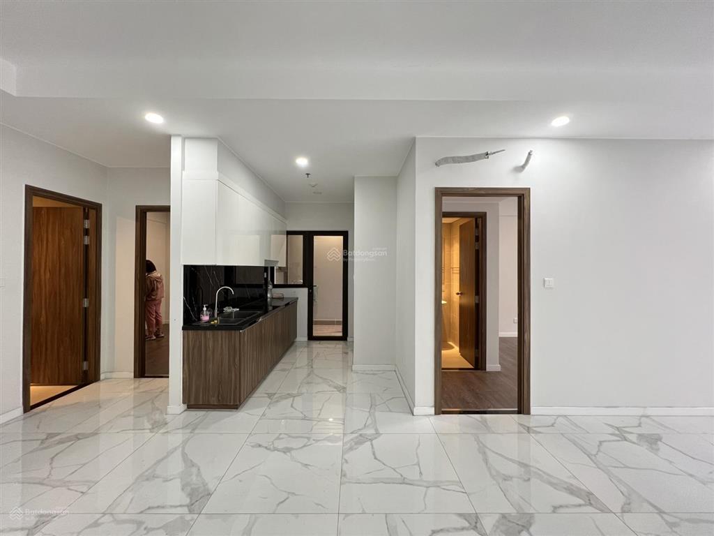 Bán gấp opal boulevard 85m2 giá chỉ 3,7 tỷ sổ sẵn.  xem nhà 0933 520 ***