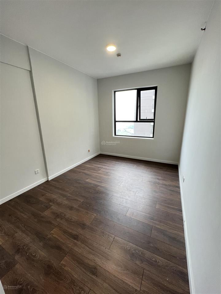 Bán gấp opal boulevard 85m2 giá chỉ 3,7 tỷ sổ sẵn.  xem nhà 0933 520 ***