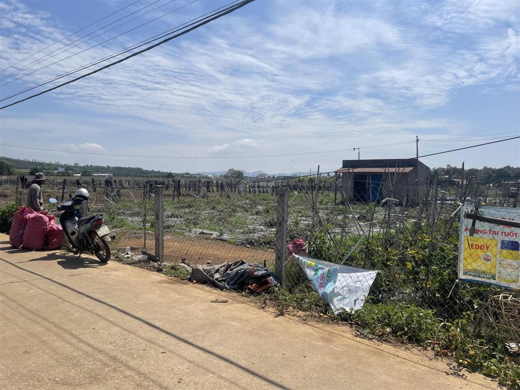 Chuẩn đất xây nhà vườn, ngang 10 dài 66m, cách sân bay chỉ 10km, cách nút giao ct sg  đl 500m