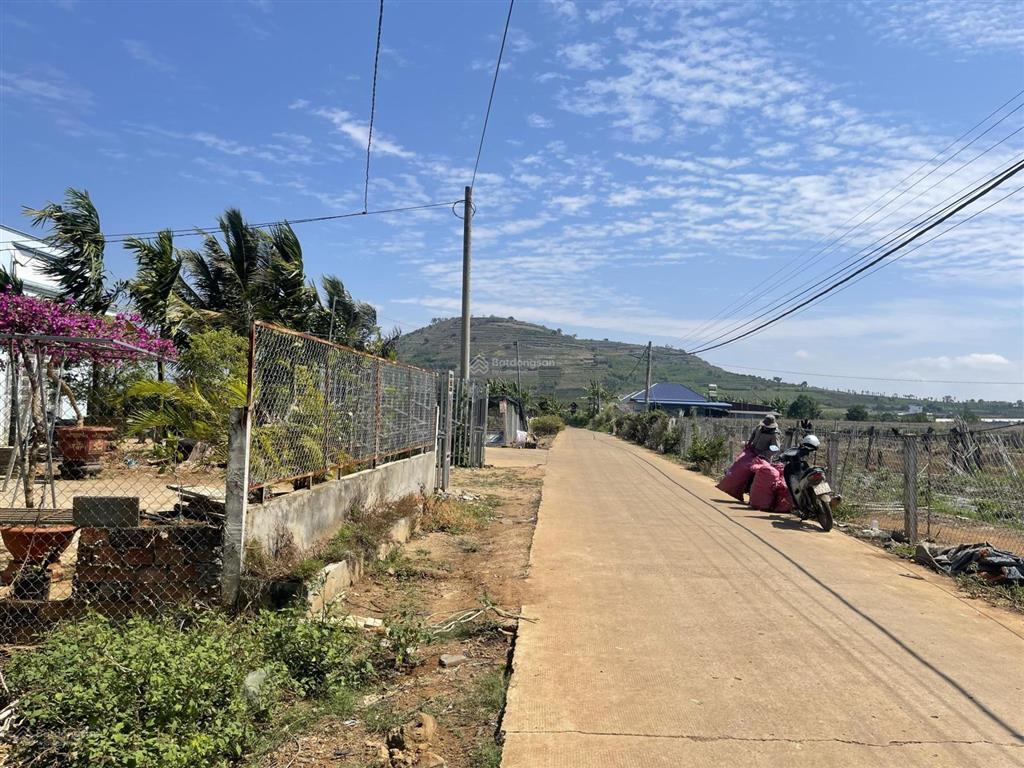 Chuẩn đất xây nhà vườn, ngang 10 dài 66m, cách sân bay chỉ 10km, cách nút giao ct sg  đl 500m