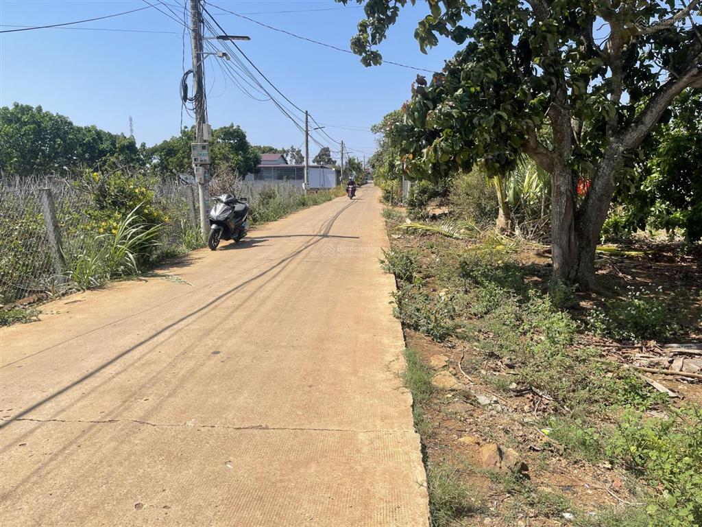 Chuẩn đất xây nhà vườn, ngang 10 dài 66m, cách sân bay chỉ 10km, cách nút giao ct sg  đl 500m