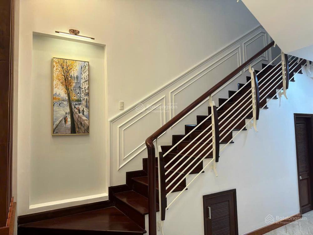 Cần bán nhà mặt tiền số 50  52, đường số 7, lãnh binh thăng, p. 8, quận 11. dt 9m x 18m (160m)